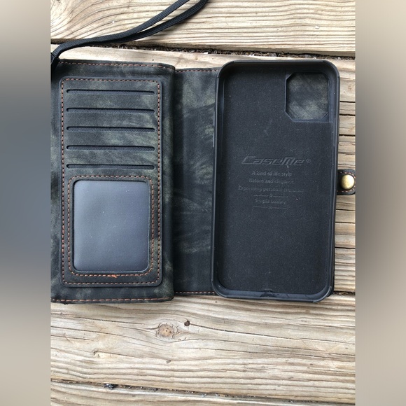 CaseMe Cellphone Wallet/Wristlet - Picture 4 of 5